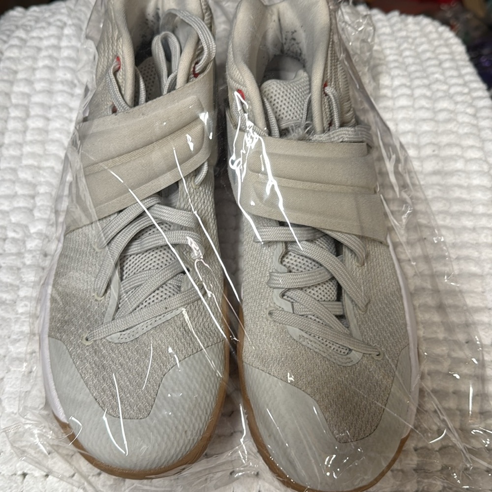 Nike Kyrie 2-Summer Pack Light Bone/white 819583-001 - Picture 13 of 13